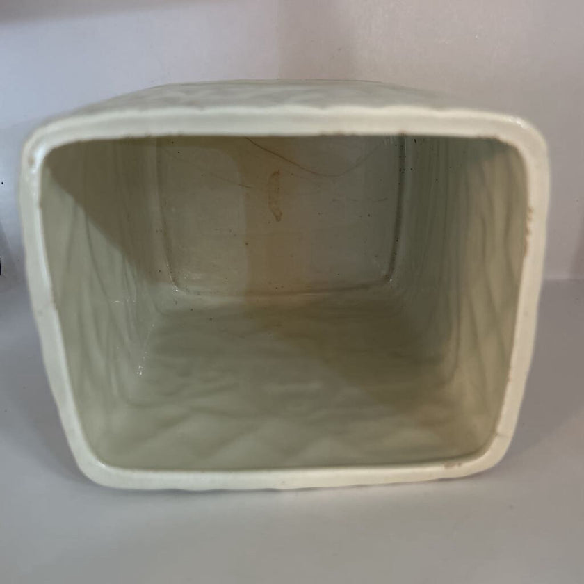 VTG Ceramic Duck & Barn Planter