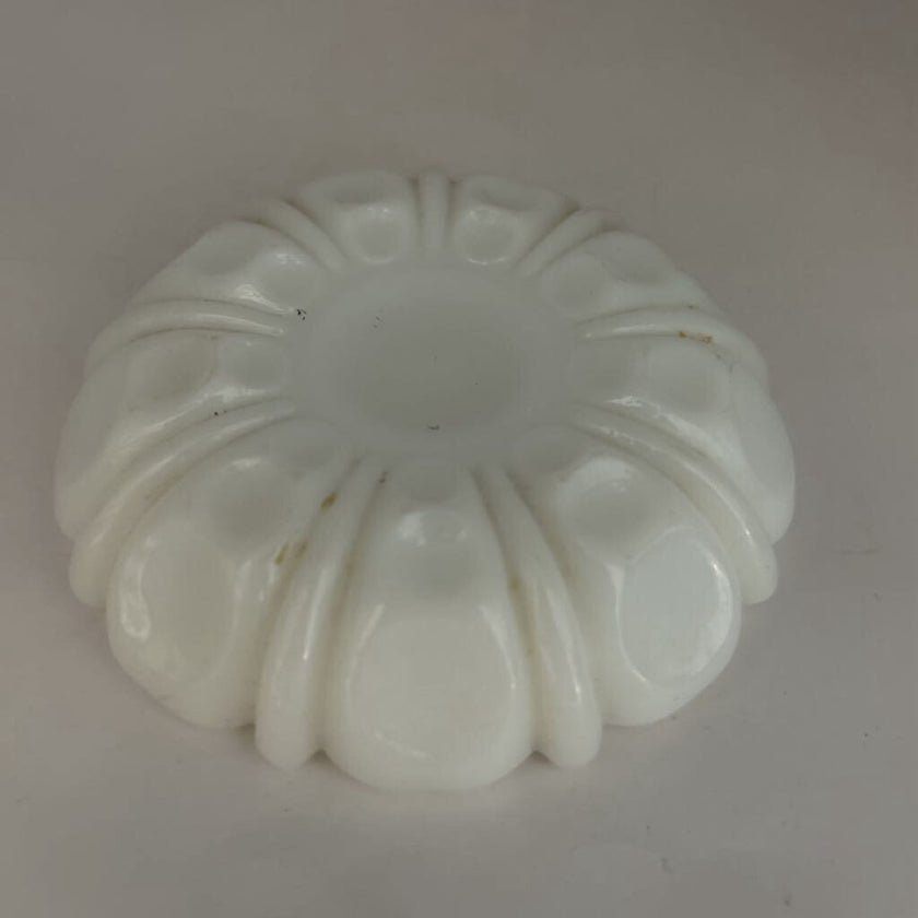 Milk glass mini dish