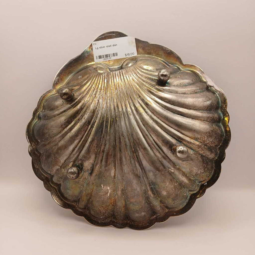 Large silver shell dish