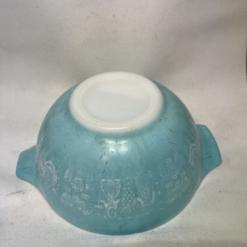 PYREX Butter Print 1.5qt Blue Bowl